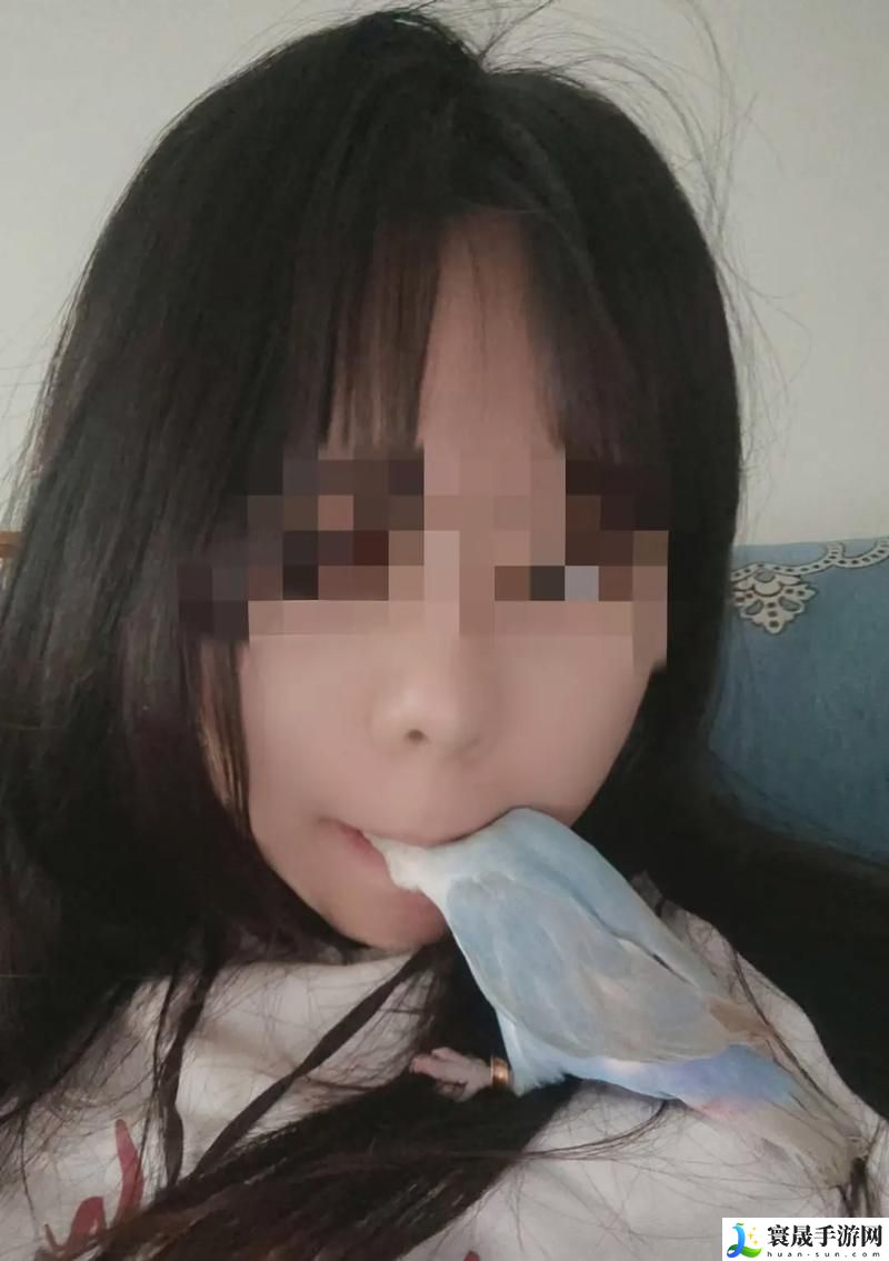 女方用嘴巴吃鸡后